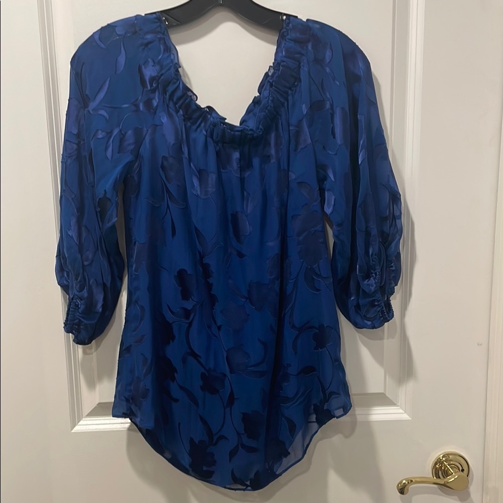 Elegant Blue Floral Women's Top